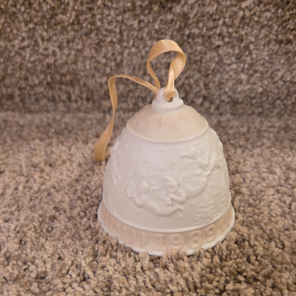 Lladro Christmas Bell